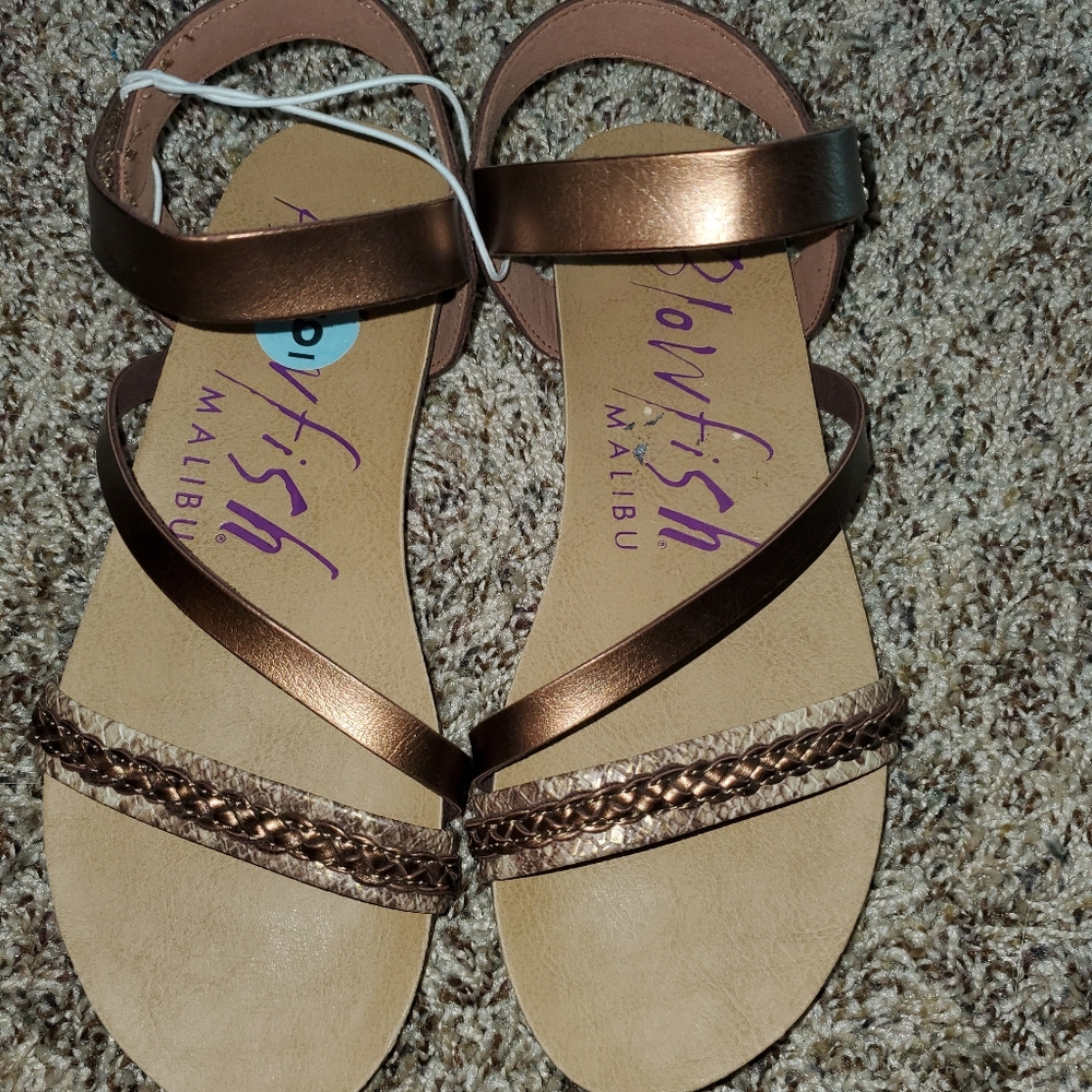 Sandles